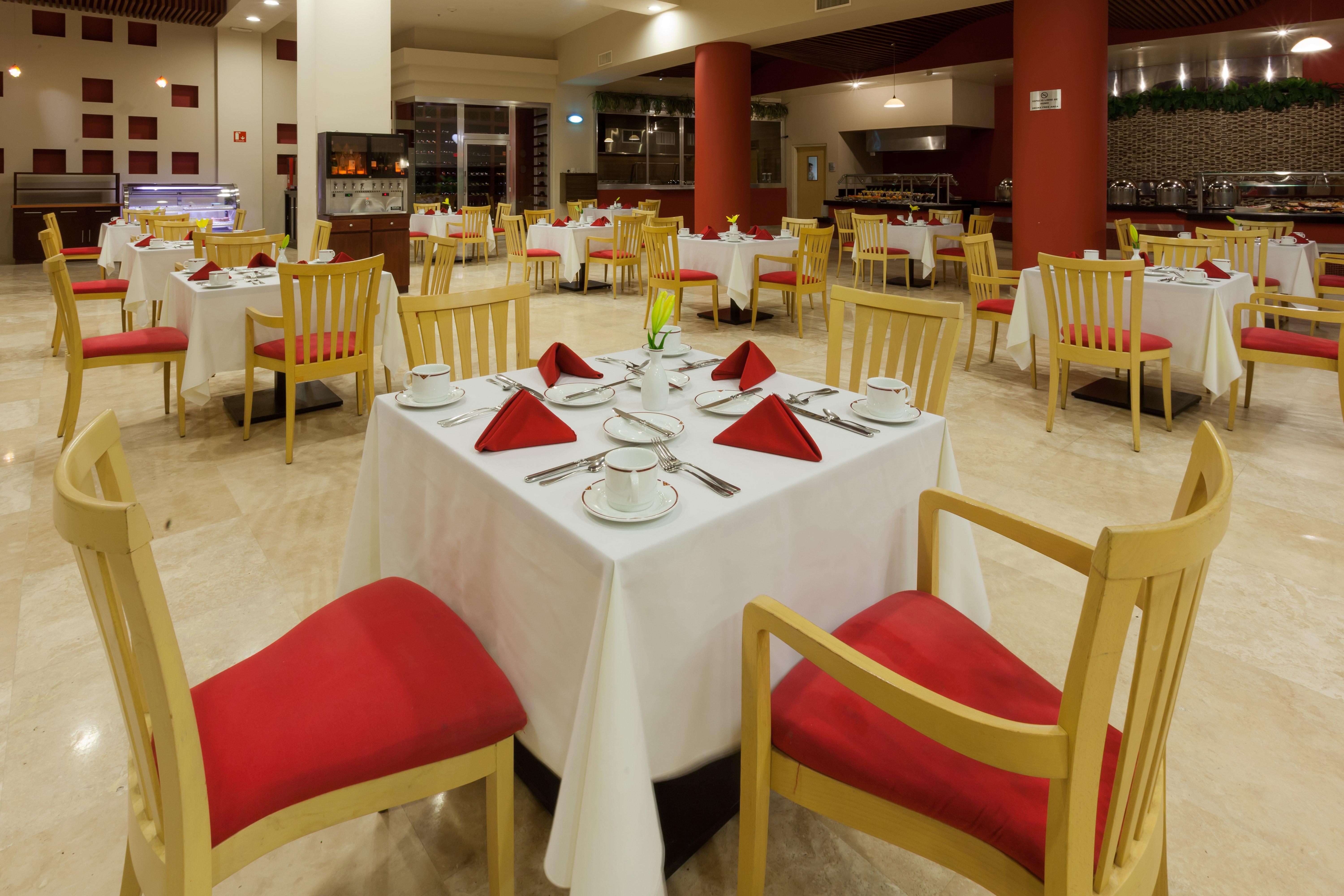 Holiday Inn Tuxpan - Convention Center By Ihg Buitenkant foto
